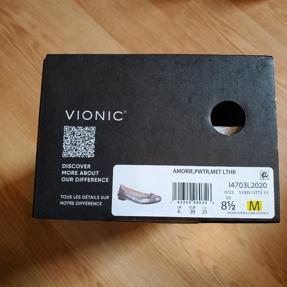 New Vionic Amorie Flats - Picture 7 of 7